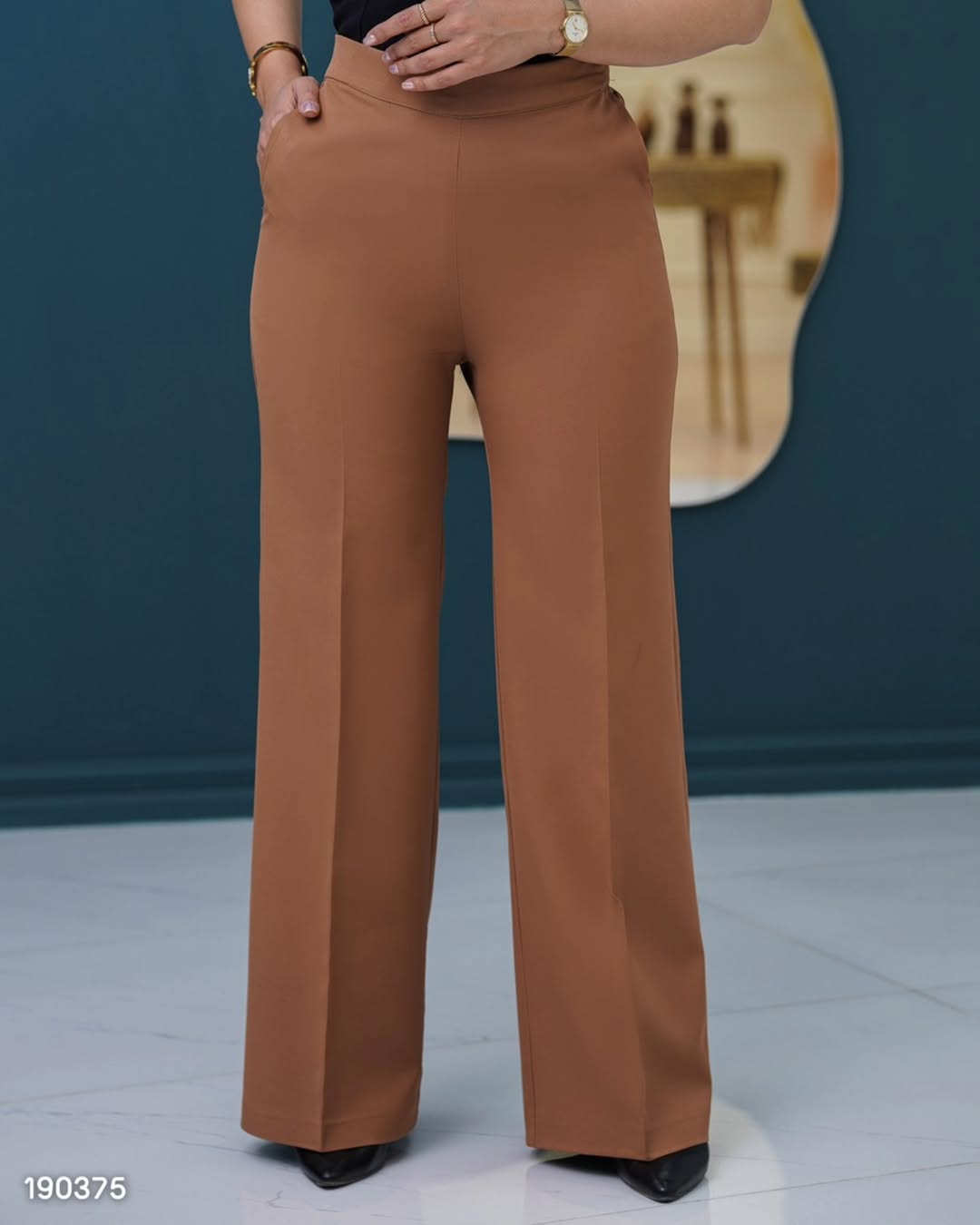 #کالکشن_پاییزه🍁 🔺شلوار مدل سورا  🔺کد: 1903 🔺رنگبندی: ژورنال  🔺سایز 1 مناسب: 36 تا 38 🔺سایز 2 مناسب: 40 تا 42 🔺سایز3 مناسب: 44 تا 46 🔺 سایز 4 مناسب: 48  🔸جنس پارچه: مازراتی🔸جیب کاربردی🔸فرم شلوار بوتکات🔸قد شلوار: 107  🔴قیمت  797000 تومان 🚚ارسال رایگان