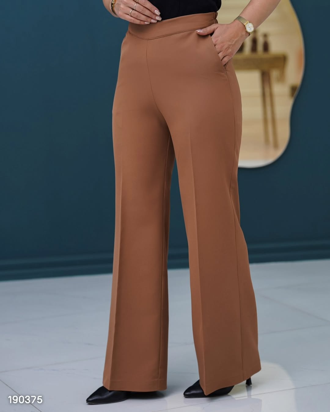 #کالکشن_پاییزه🍁 🔺شلوار مدل سورا  🔺کد: 1903 🔺رنگبندی: ژورنال  🔺سایز 1 مناسب: 36 تا 38 🔺سایز 2 مناسب: 40 تا 42 🔺سایز3 مناسب: 44 تا 46 🔺 سایز 4 مناسب: 48  🔸جنس پارچه: مازراتی🔸جیب کاربردی🔸فرم شلوار بوتکات🔸قد شلوار: 107  🔴قیمت  797000 تومان 🚚ارسال رایگان